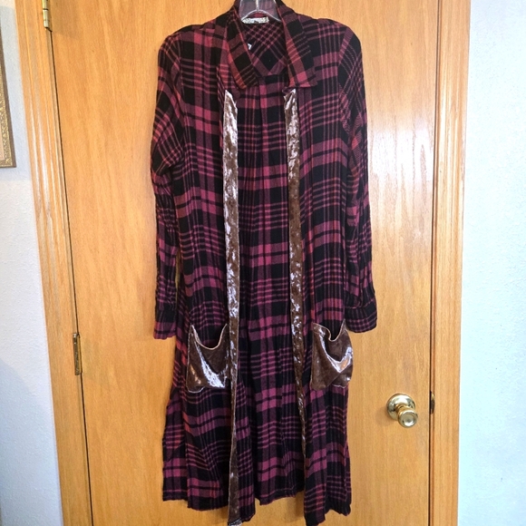 Gimmicks Plaid Duster Cardigan - Picture 2 of 3
